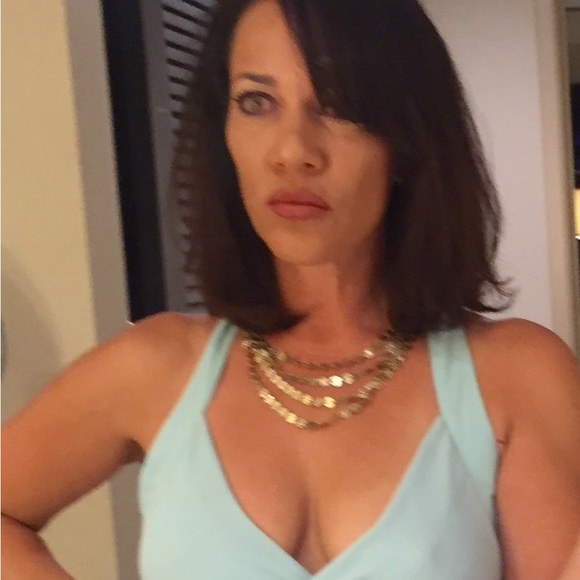 Meet your Posher, Michelle - Picture 1 of 1